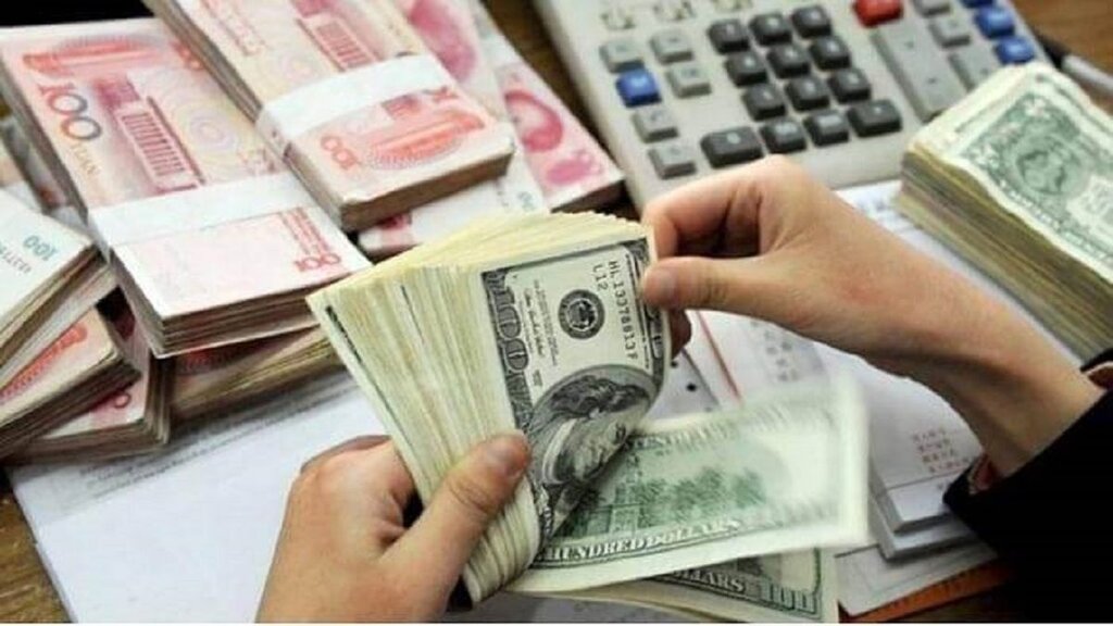 متقاضیان خرید ارز بخوانند | جزئیات فروش ارز به بانک‌ها ابلاغ شد